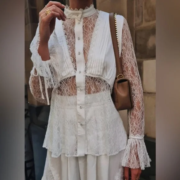 Aje lace blouse Size 4 Like New - Picture 1 of 10